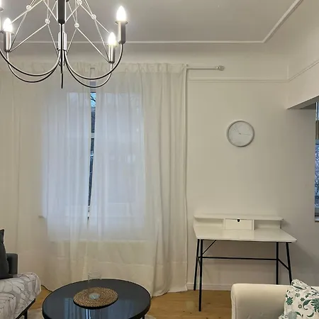 Charming On Eveles Street *